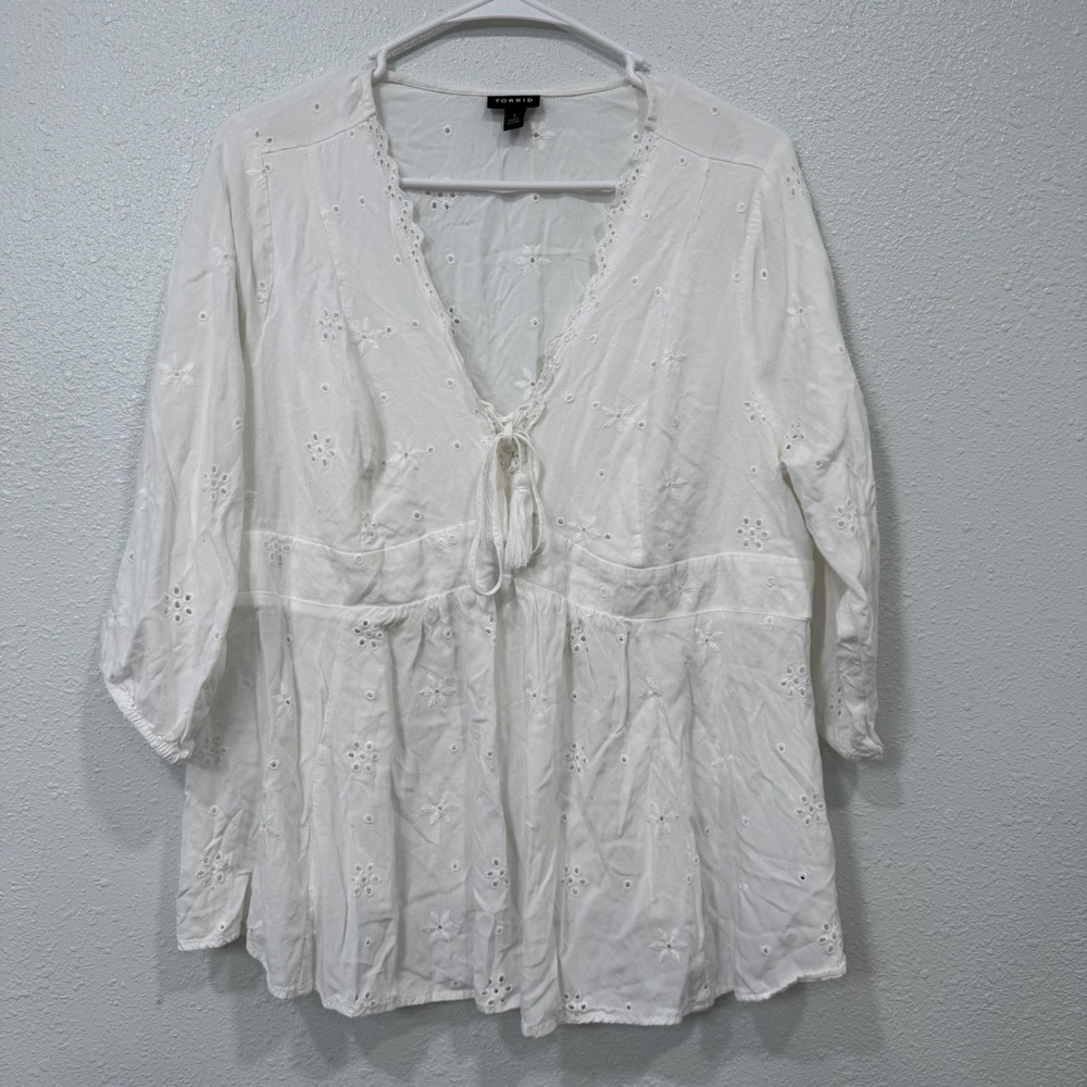 Torrid White‎ Eyelet Embroidered Tassel Tie Peplum Top Blouse Plus Size 1 1X